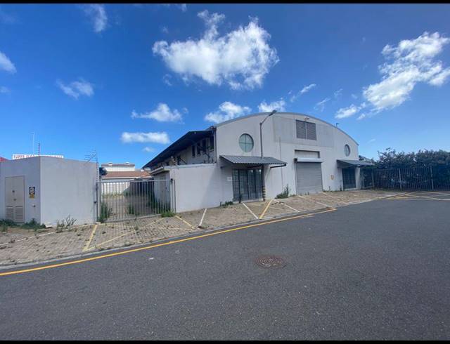 1,111M² WAREHOUSE TO LET IN PAARDEN EILAND